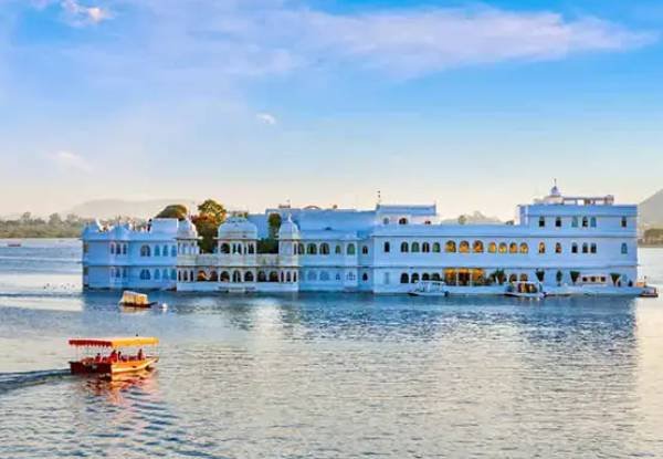 Best Places to Visit in Udaipur – The City of Lakes