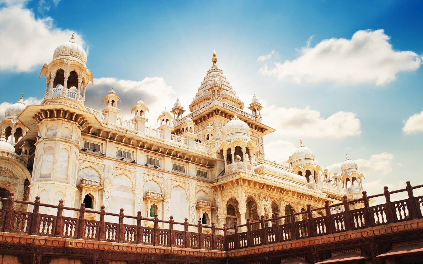 8-Day Best of Rajasthan Tour from Delhi