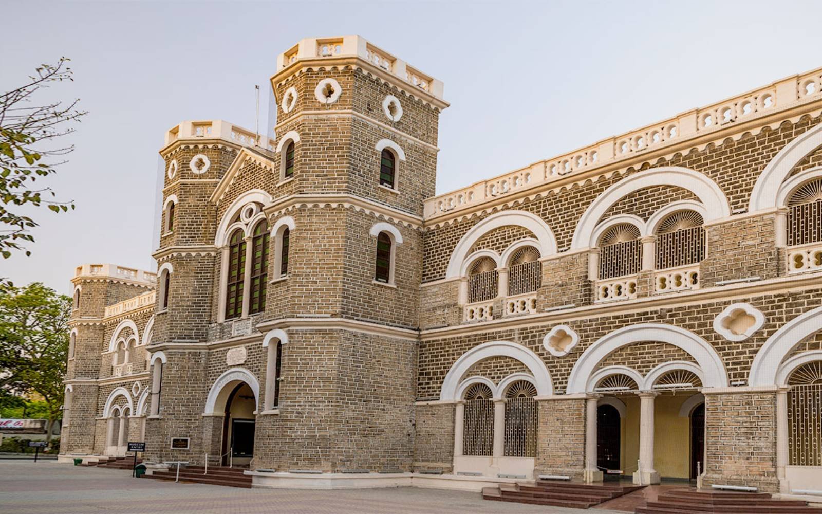 Udaipur tour packages from Rajkot