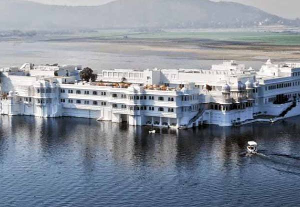 Udaipur Tour Packages from Jaisalmer