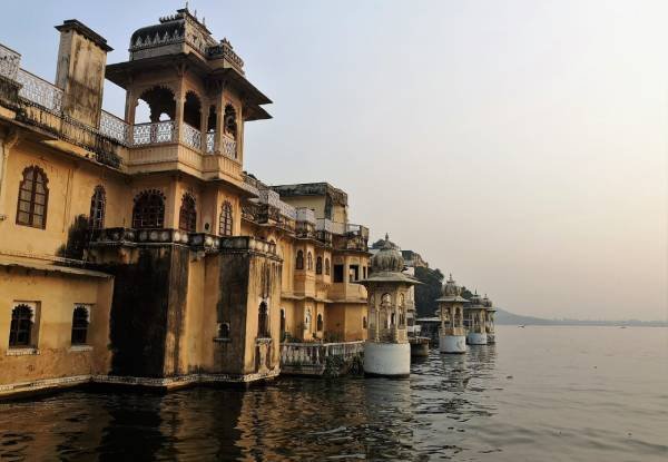 Udaipur tour packages from Agra